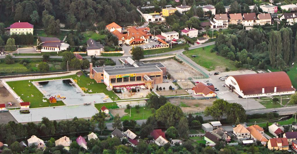 Penzion Kastiel Velky Krtis Esterno foto